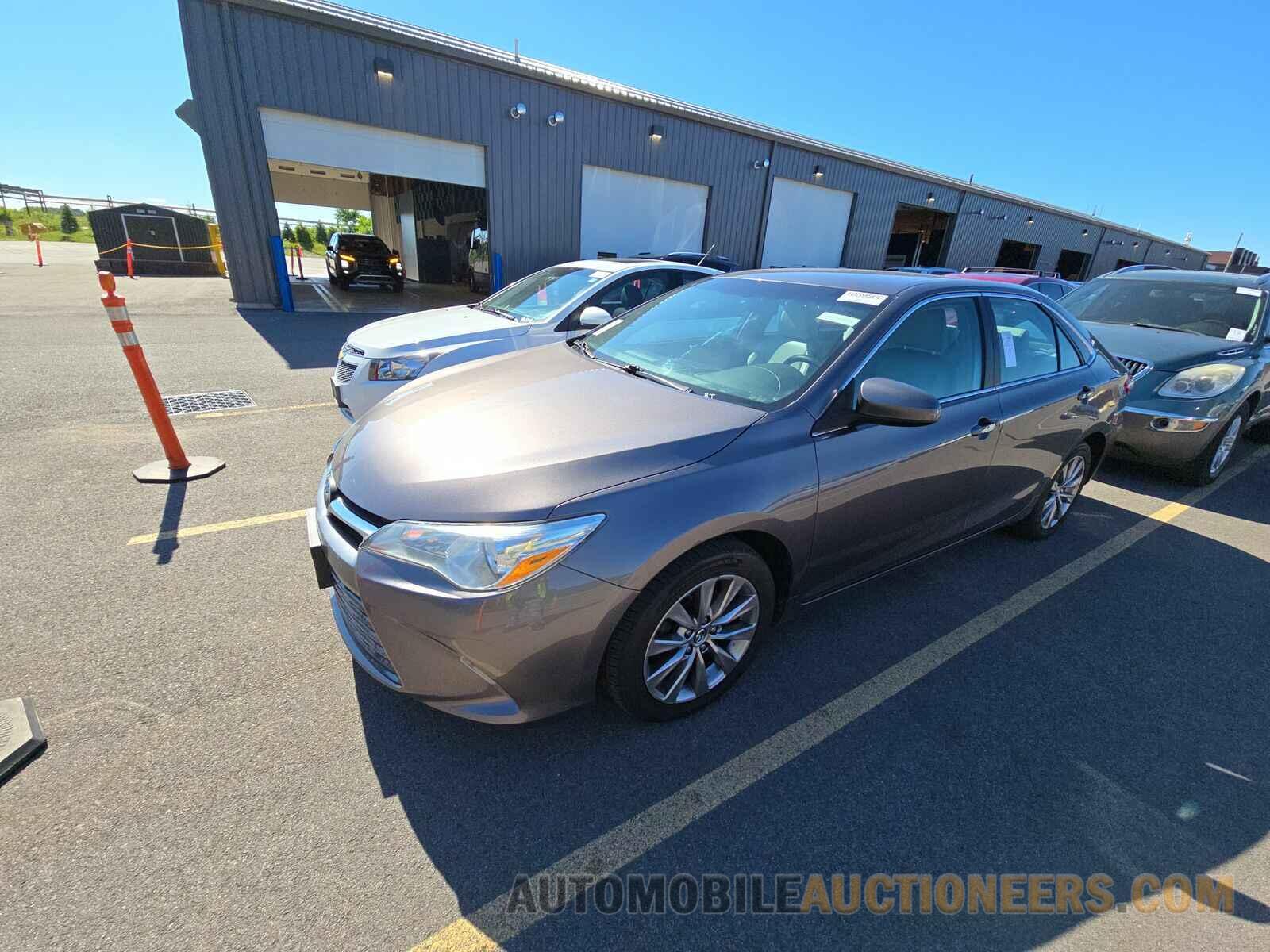 4T1BF1FK7GU116879 Toyota Camry 2016