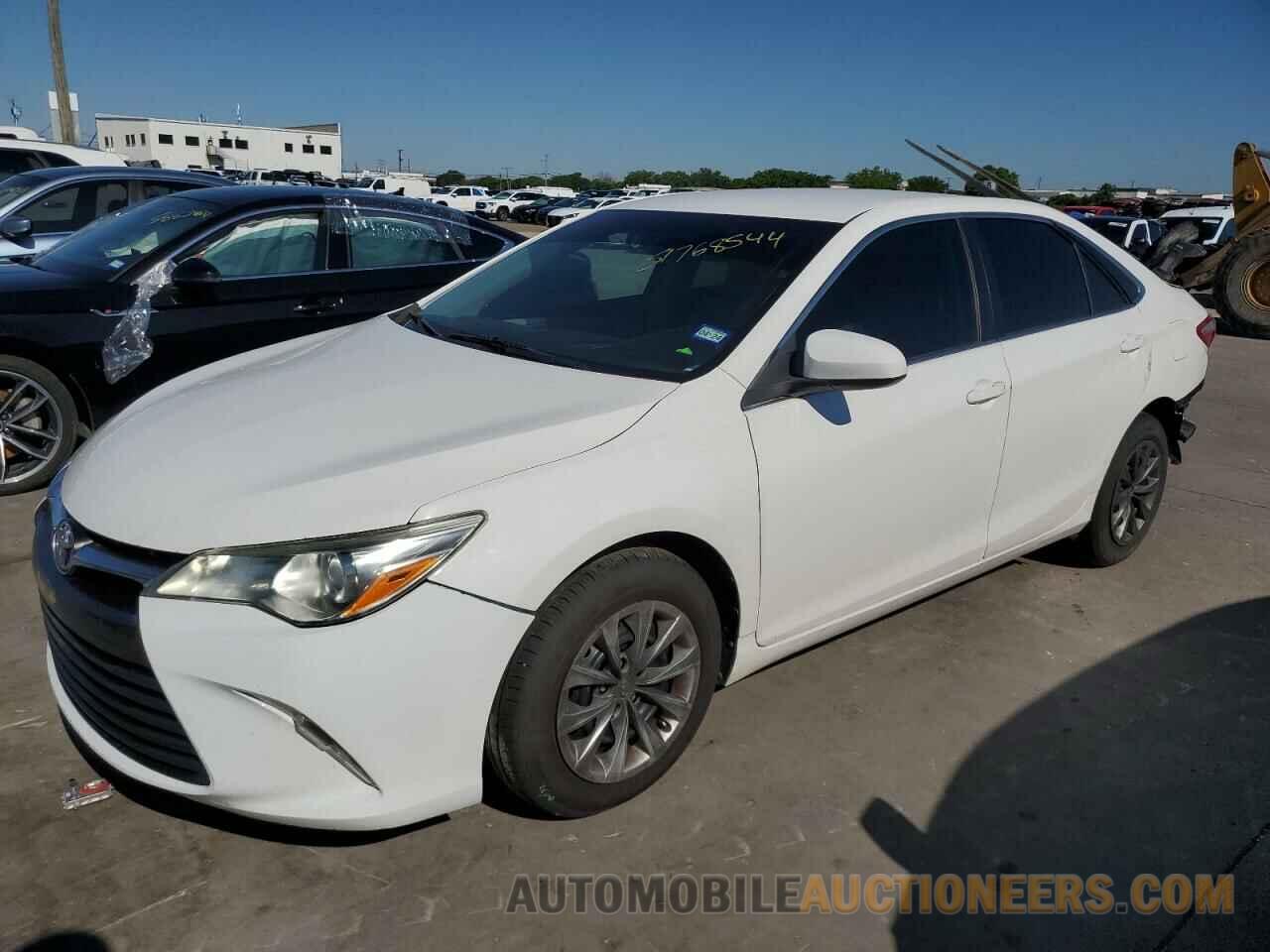 4T1BF1FK7GU244586 TOYOTA CAMRY 2016