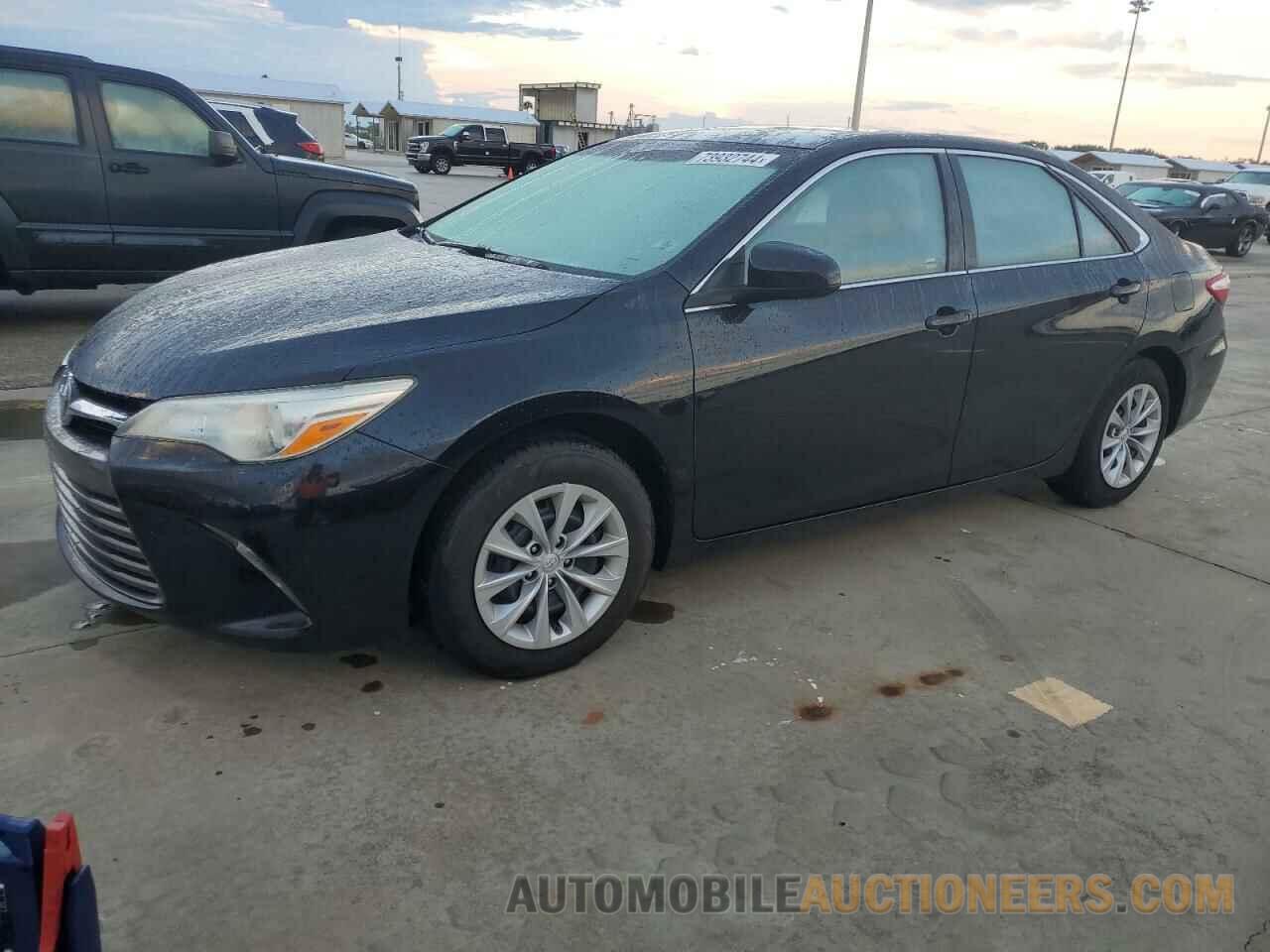 4T1BF1FK7HU309387 TOYOTA CAMRY 2017