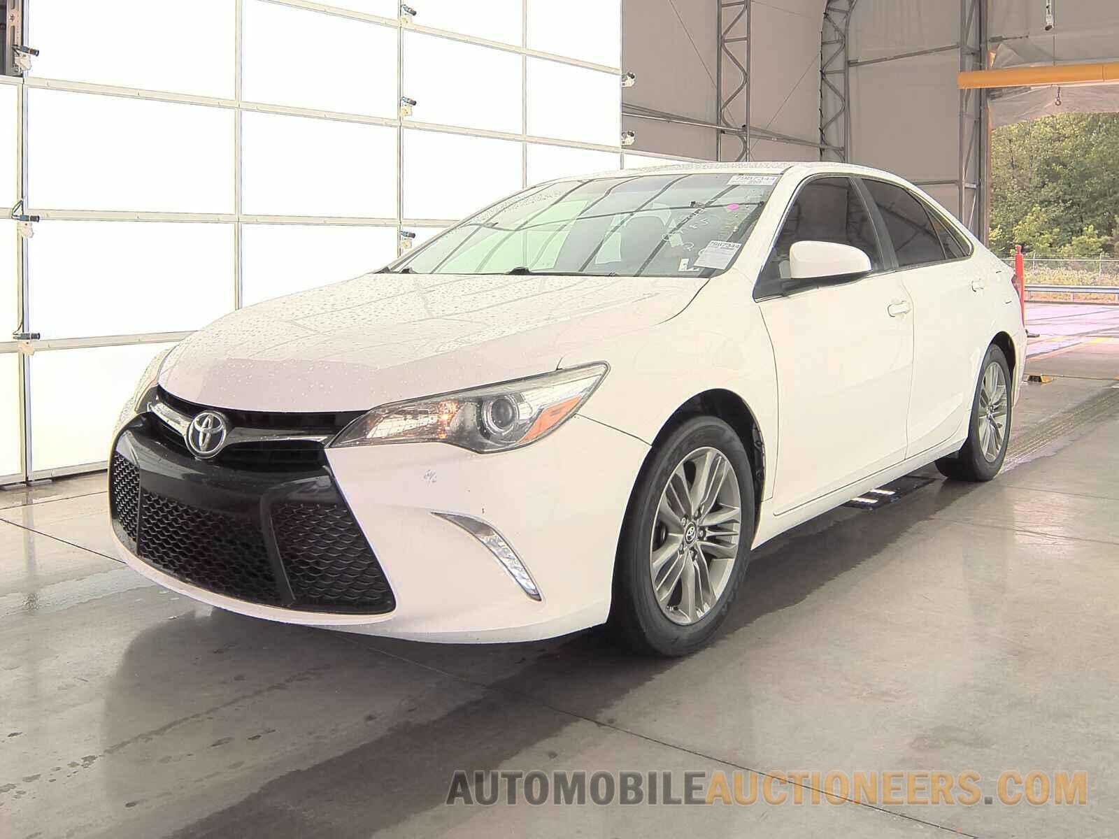 4T1BF1FK7HU438195 Toyota Camry 2017