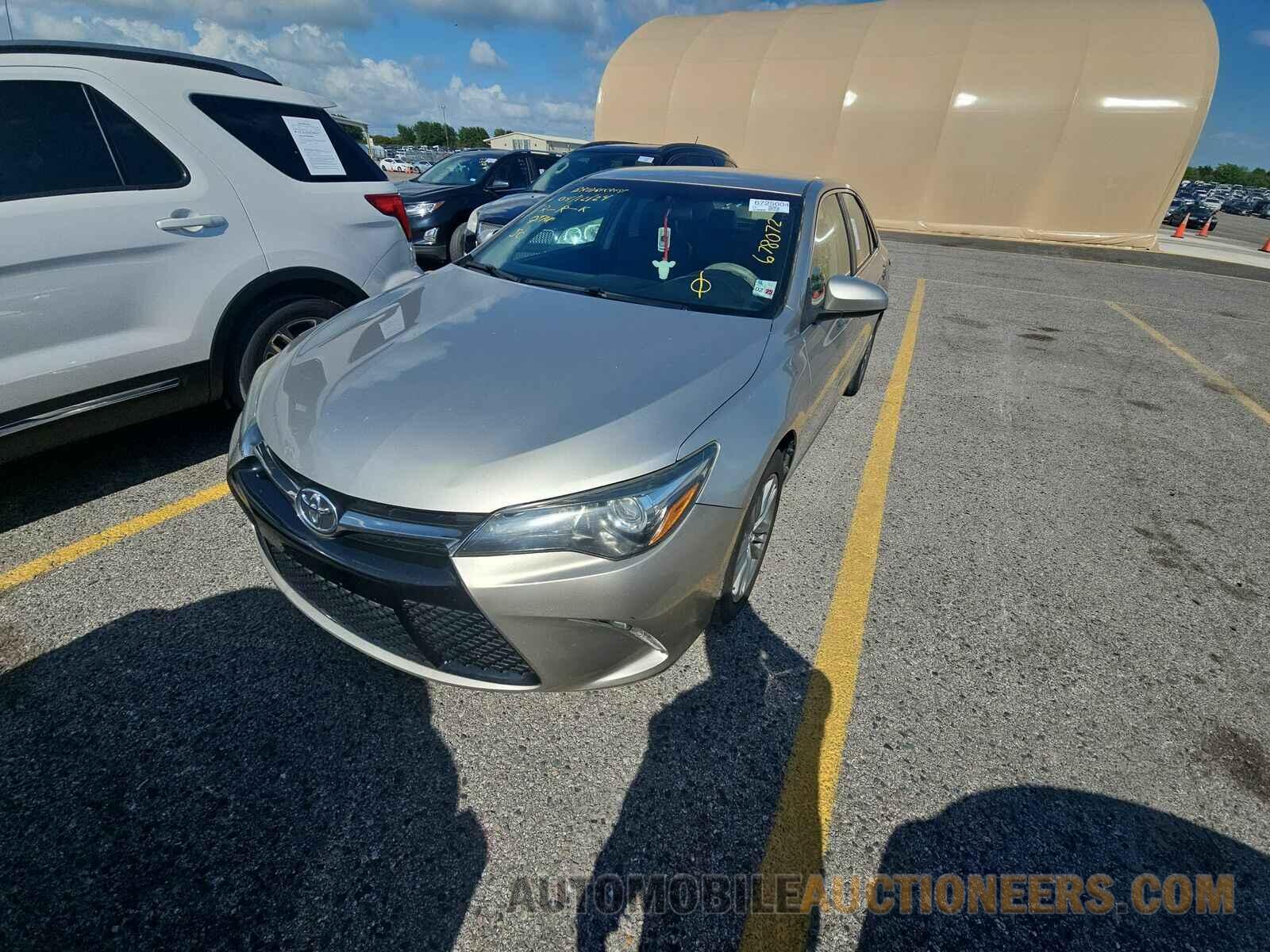 4T1BF1FK7HU678072 Toyota Camry 2017