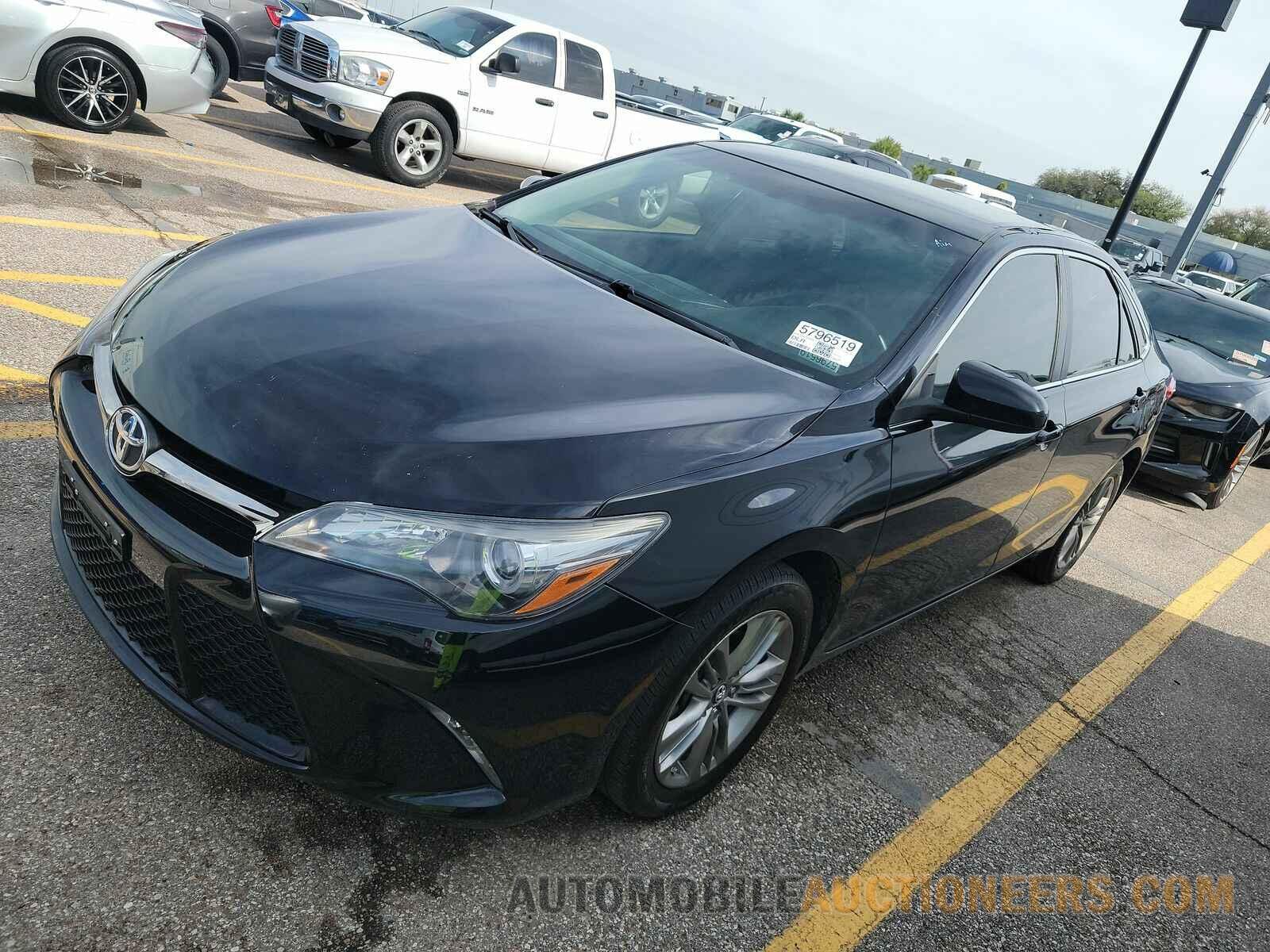 4T1BF1FK7HU770475 Toyota Camry 2017