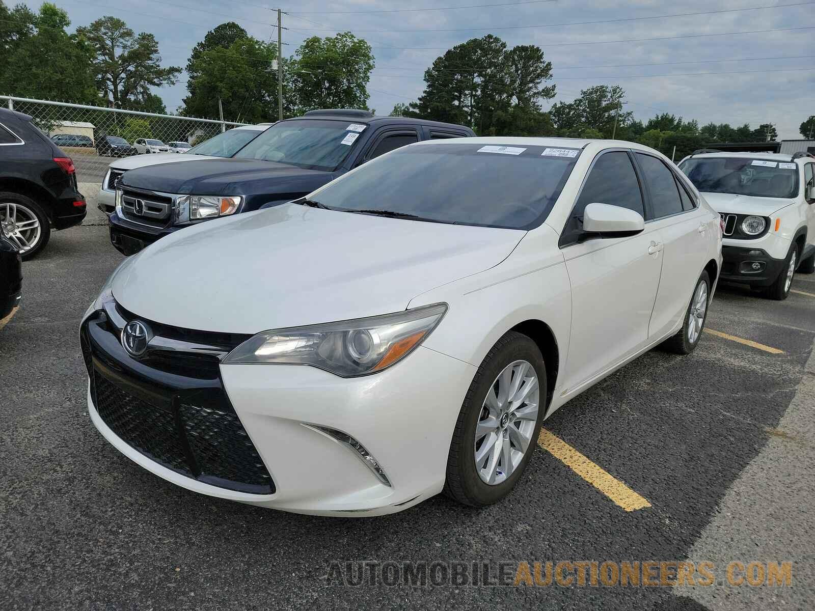 4T1BF1FK8FU033685 Toyota Camry 2015