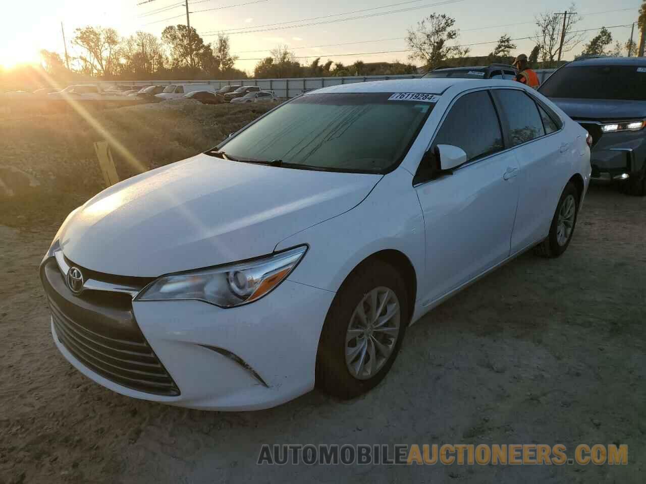 4T1BF1FK8FU488049 TOYOTA CAMRY 2015