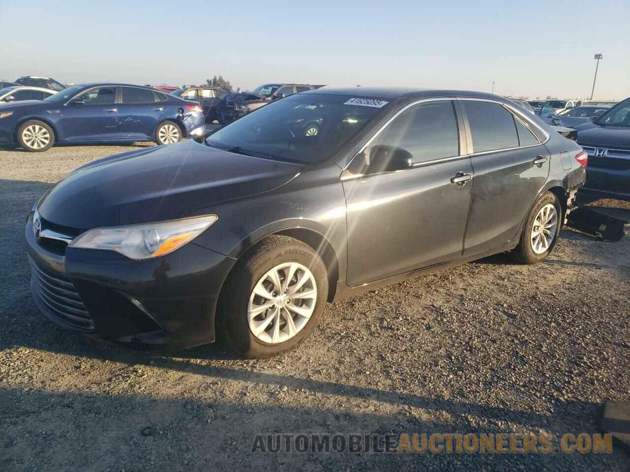 4T1BF1FK8HU375401 TOYOTA CAMRY 2017