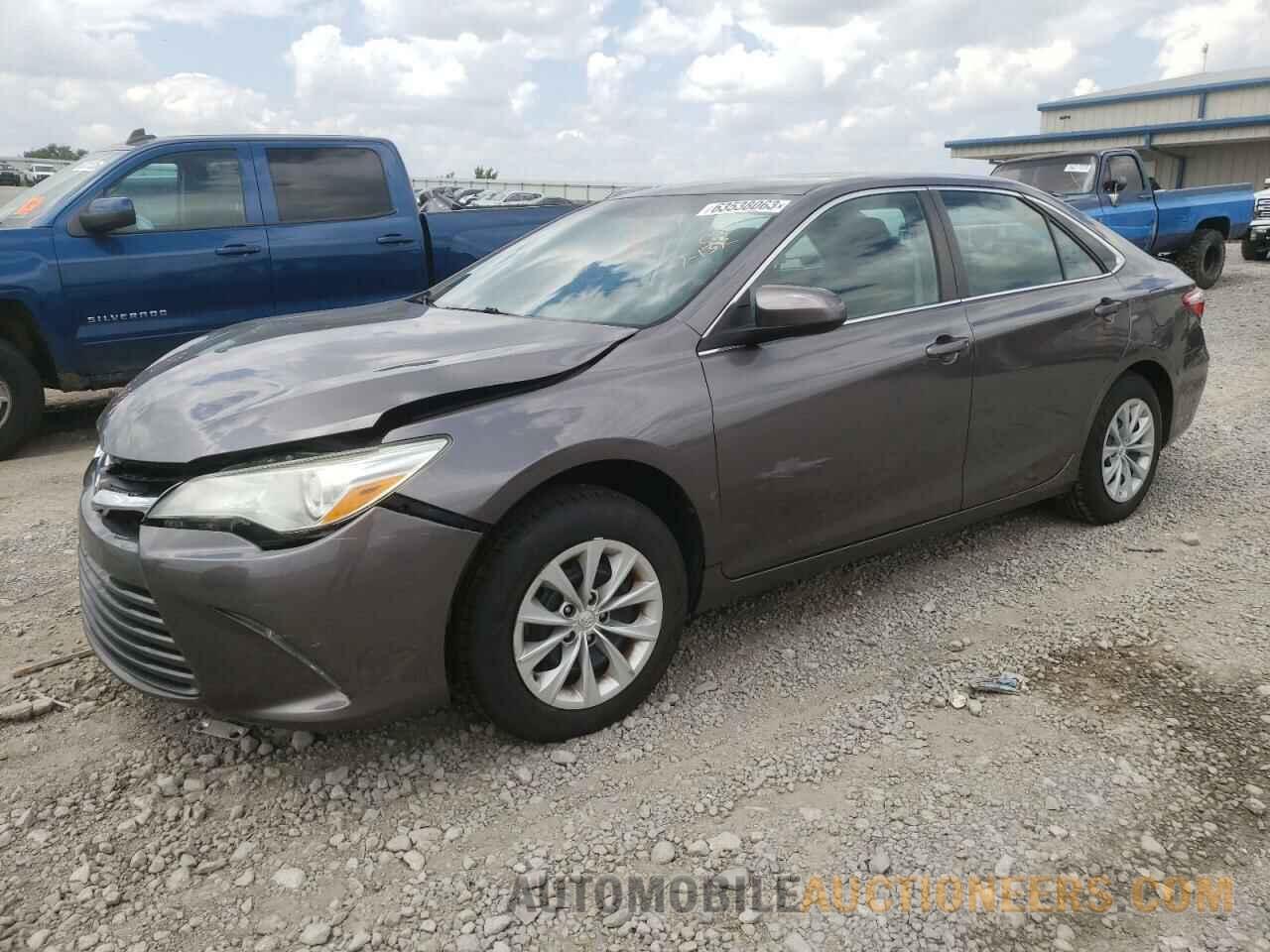 4T1BF1FK8HU624165 TOYOTA CAMRY 2017