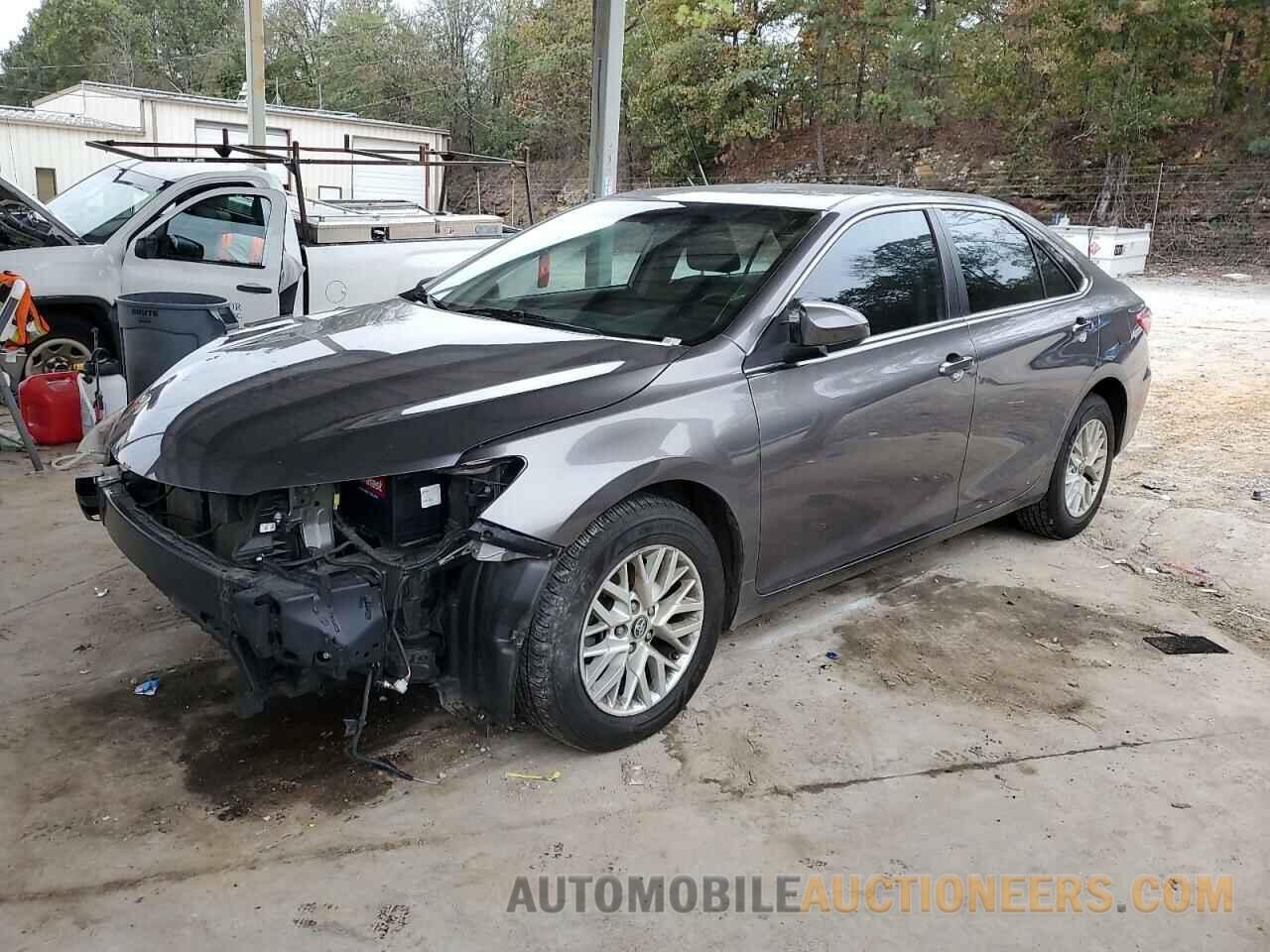 4T1BF1FK8HU680008 TOYOTA CAMRY 2017