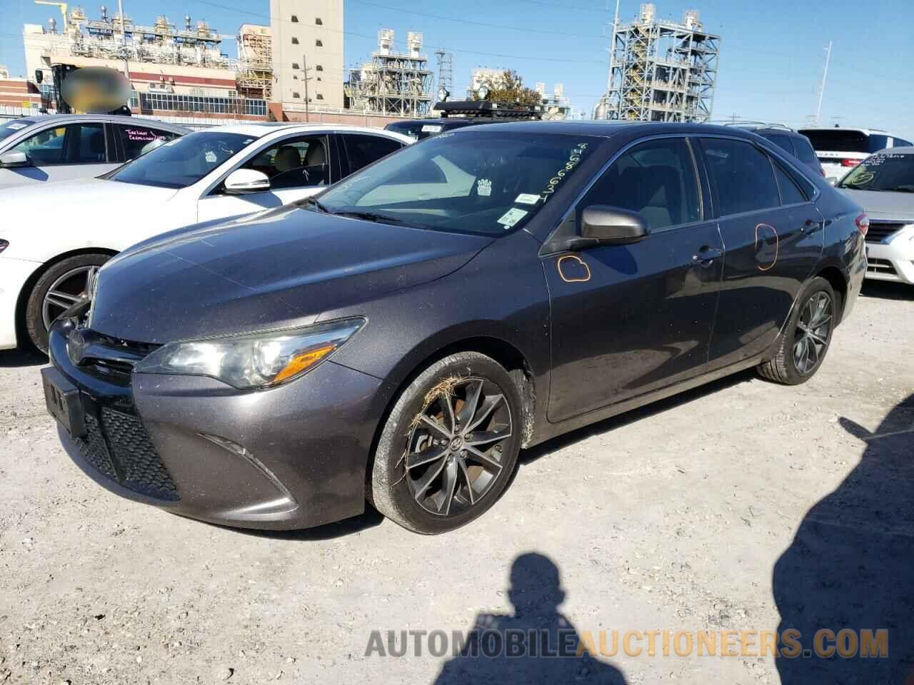 4T1BF1FK8HU683040 TOYOTA CAMRY 2017