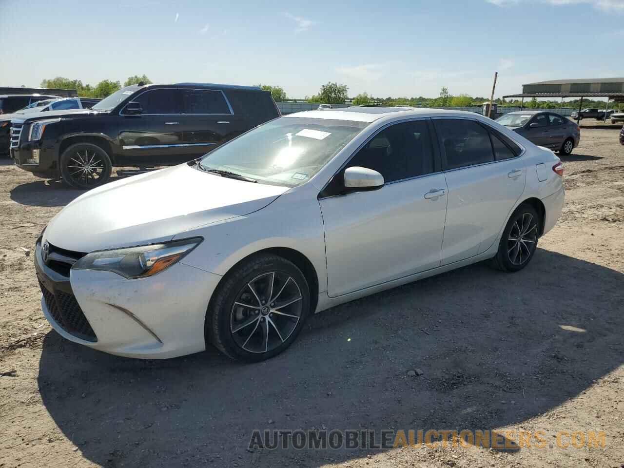 4T1BF1FK8HU750560 TOYOTA CAMRY 2017