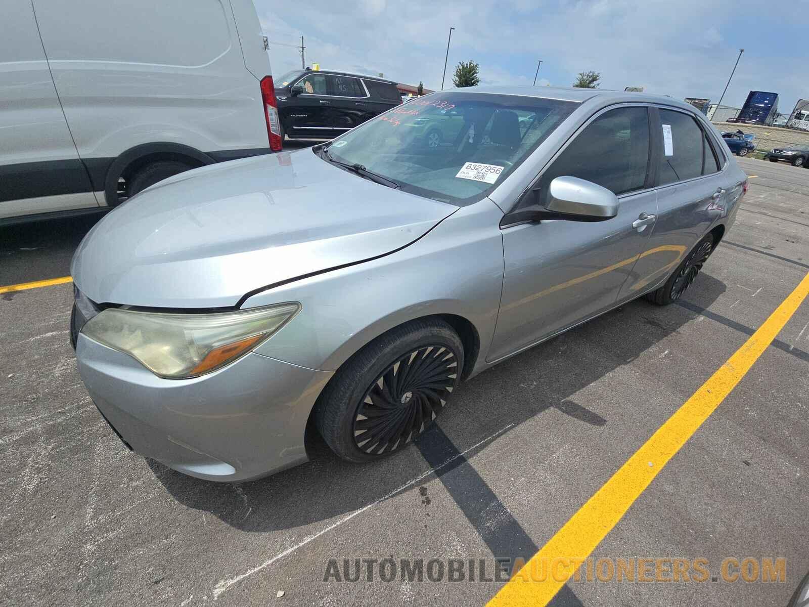 4T1BF1FK9GU242208 Toyota Camry 2016