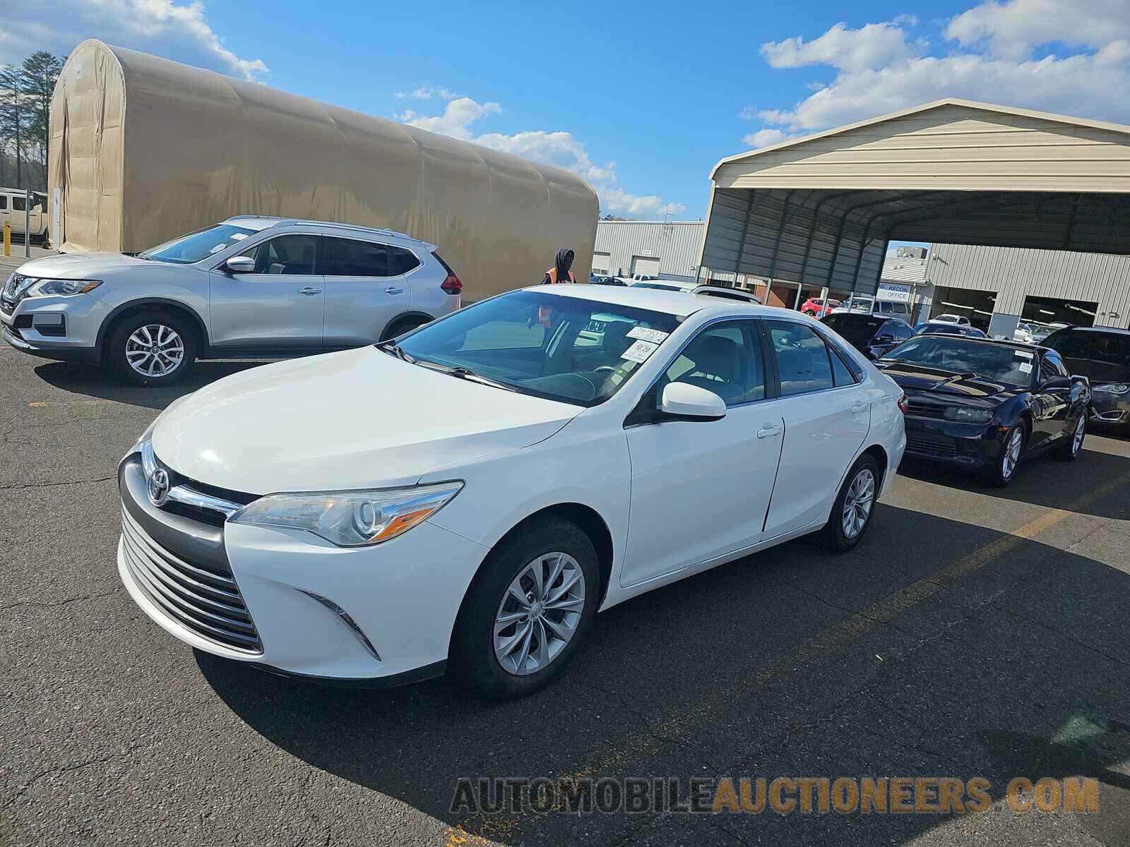 4T1BF1FK9HU279518 Toyota Camry 2017