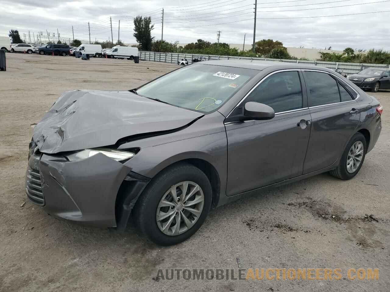 4T1BF1FK9HU298666 TOYOTA CAMRY 2017