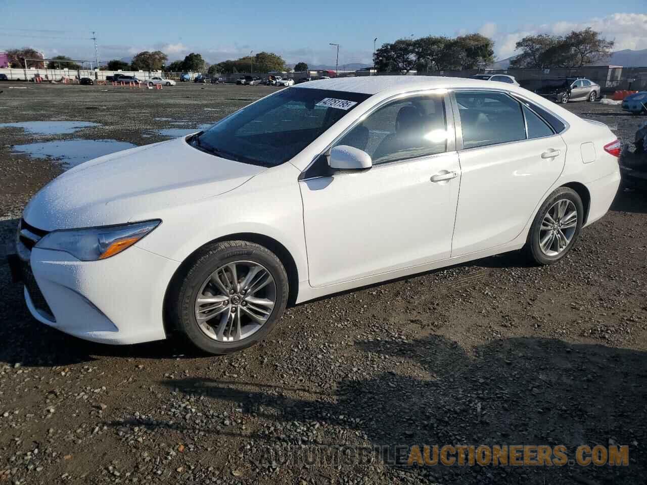 4T1BF1FK9HU401262 TOYOTA CAMRY 2017