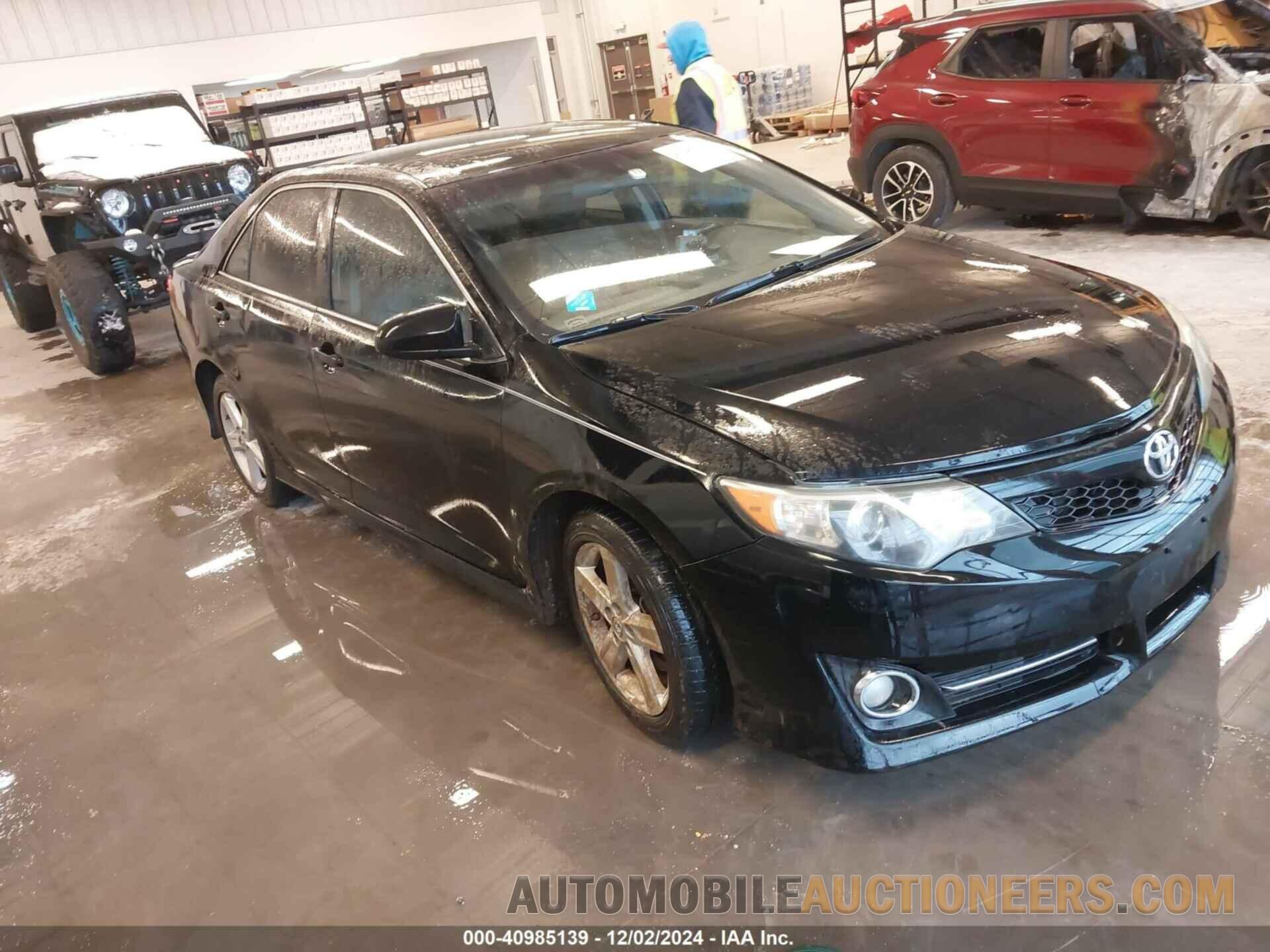 4T1BF1FKXDU243105 TOYOTA CAMRY 2013