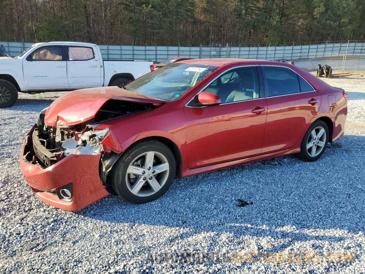 4T1BF1FKXEU745534 TOYOTA CAMRY 2014