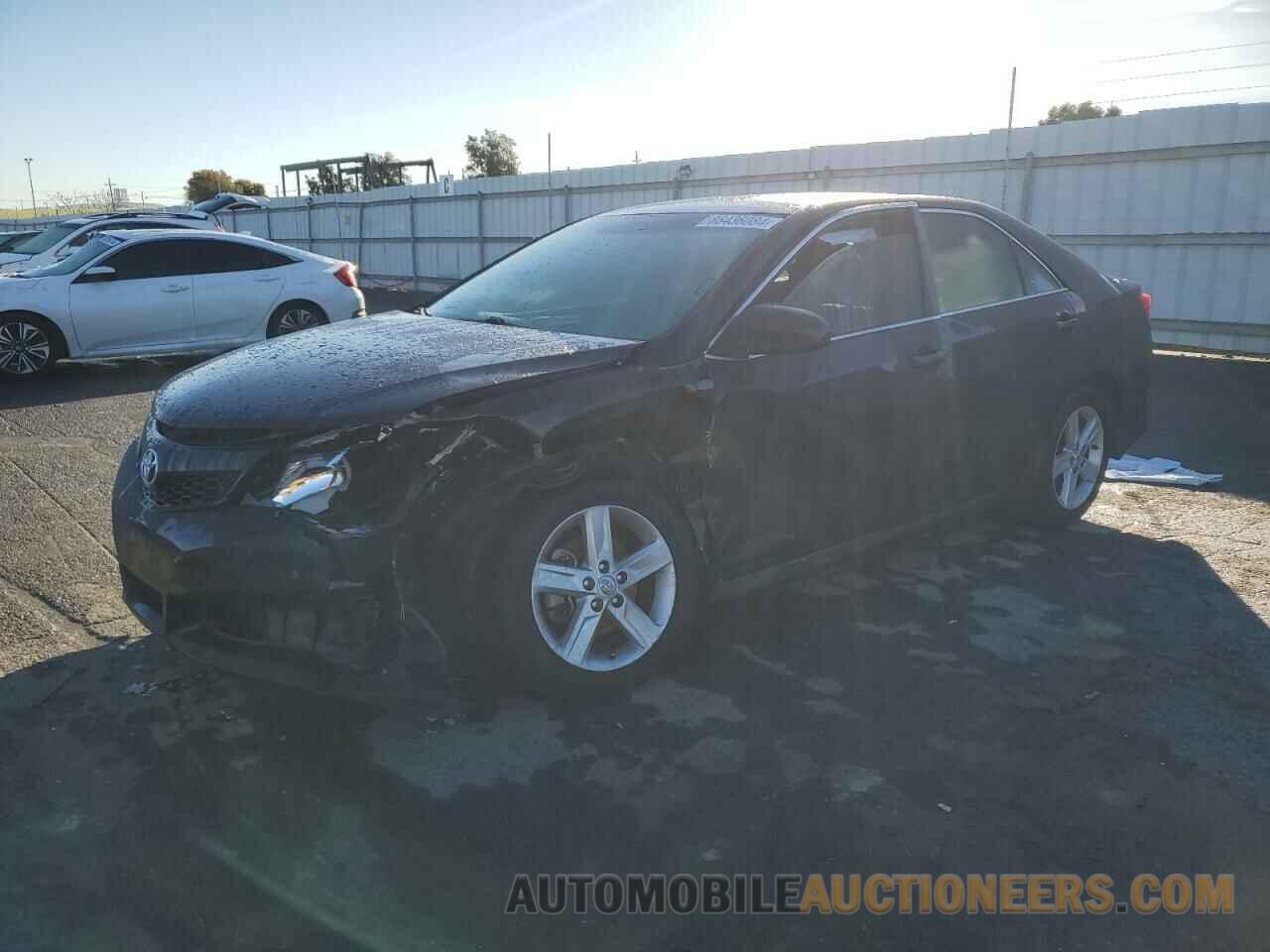 4T1BF1FKXEU791588 TOYOTA CAMRY 2014