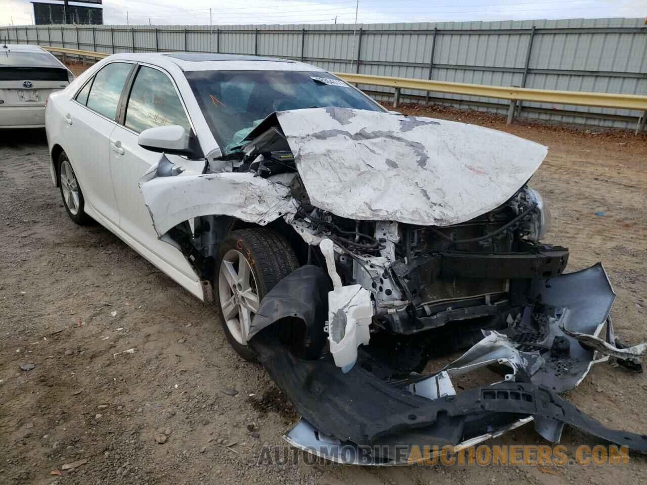 4T1BF1FKXEU806431 TOYOTA CAMRY 2014