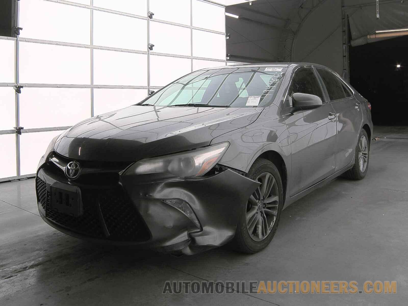 4T1BF1FKXFU052674 Toyota Camry 2015