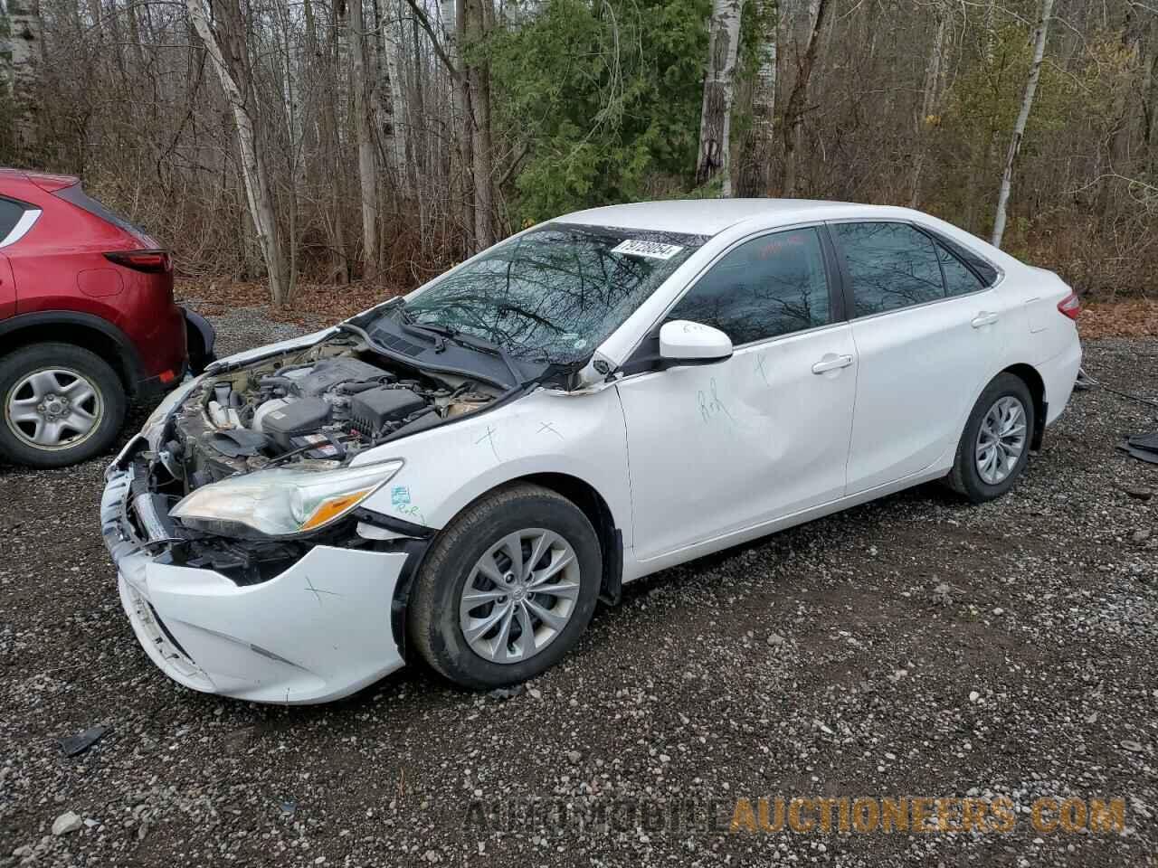 4T1BF1FKXFU084928 TOYOTA CAMRY 2015