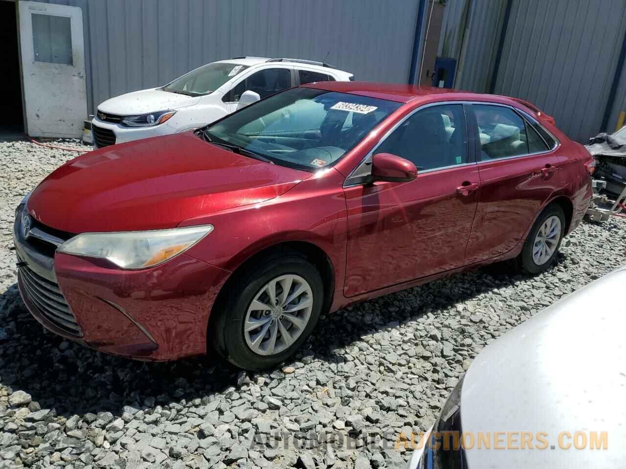 4T1BF1FKXFU901587 TOYOTA CAMRY 2015