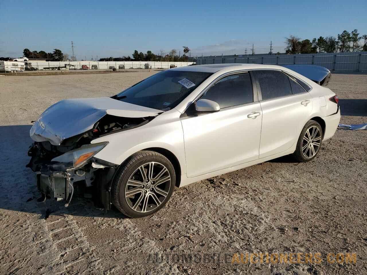 4T1BF1FKXGU190961 TOYOTA CAMRY 2016