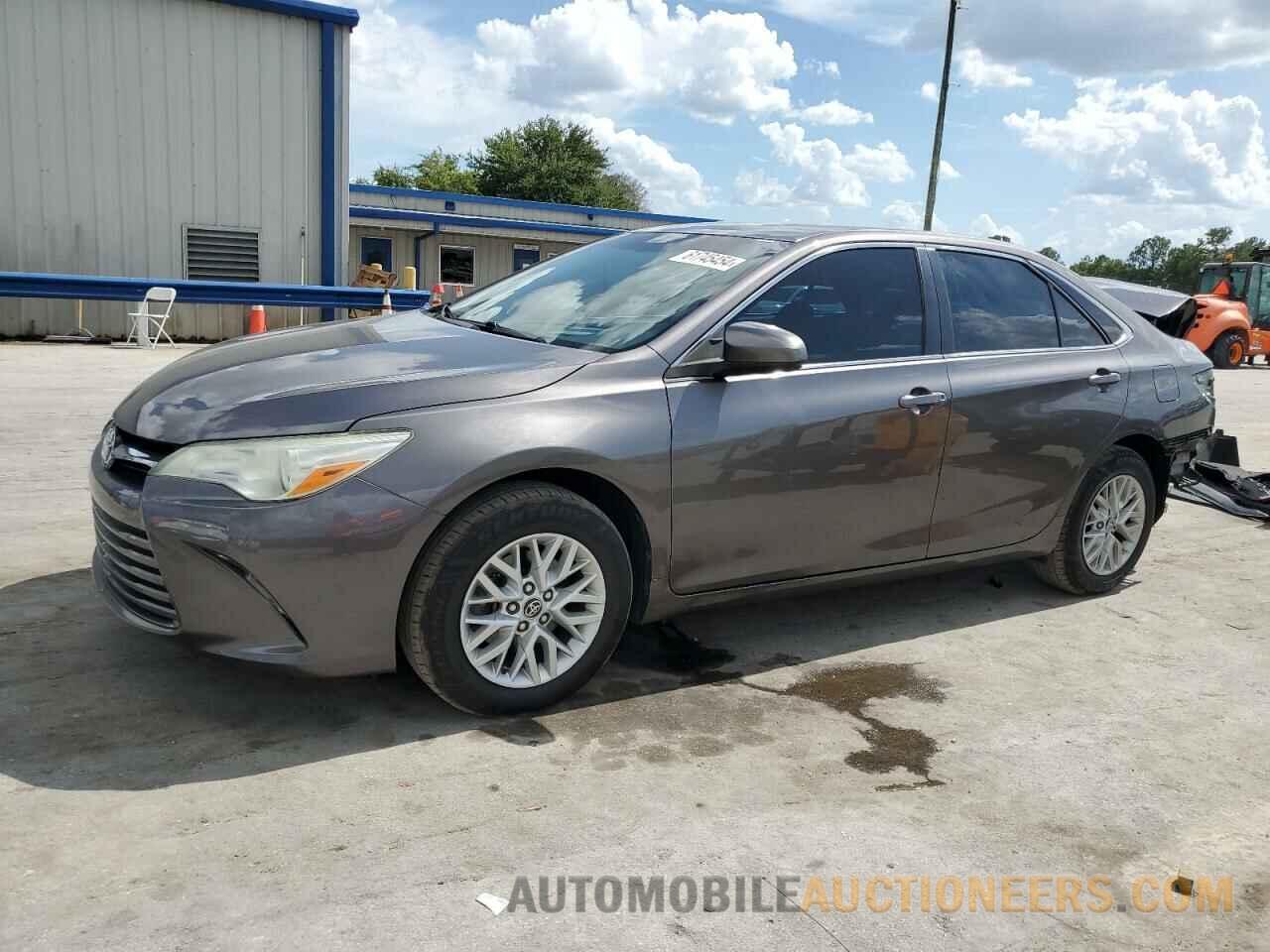 4T1BF1FKXGU581687 TOYOTA CAMRY 2016