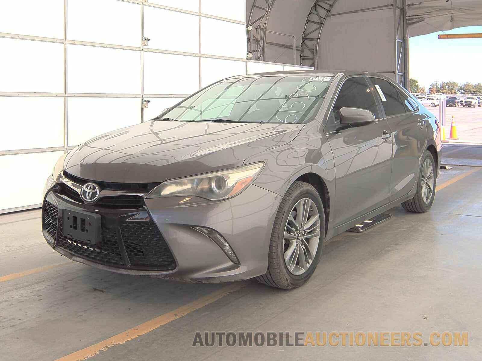 4T1BF1FKXGU615305 Toyota Camry 2016