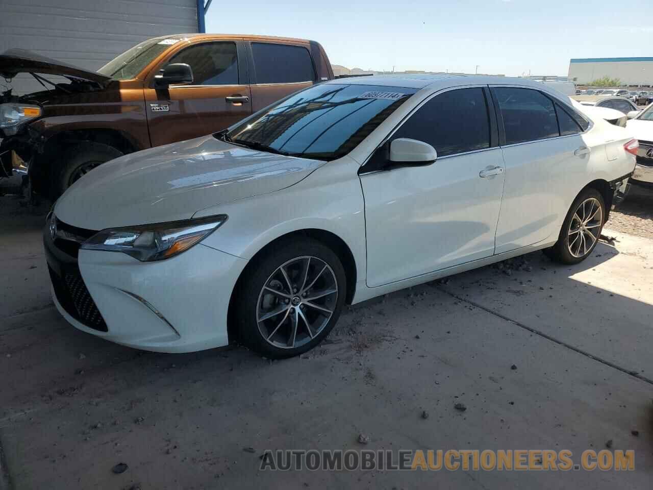 4T1BF1FKXHU285876 TOYOTA CAMRY 2017