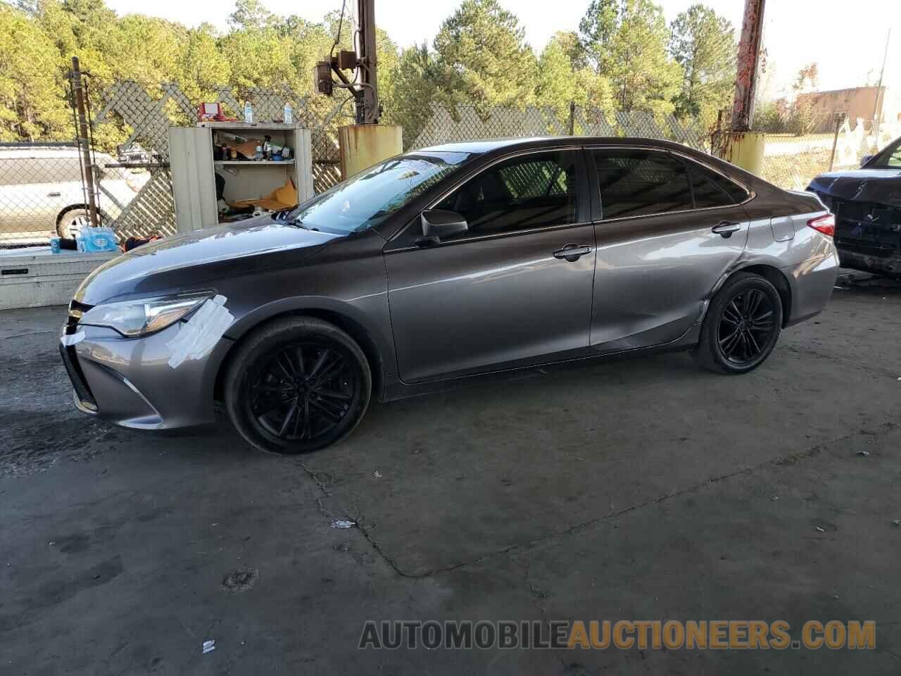 4T1BF1FKXHU297123 TOYOTA CAMRY 2017