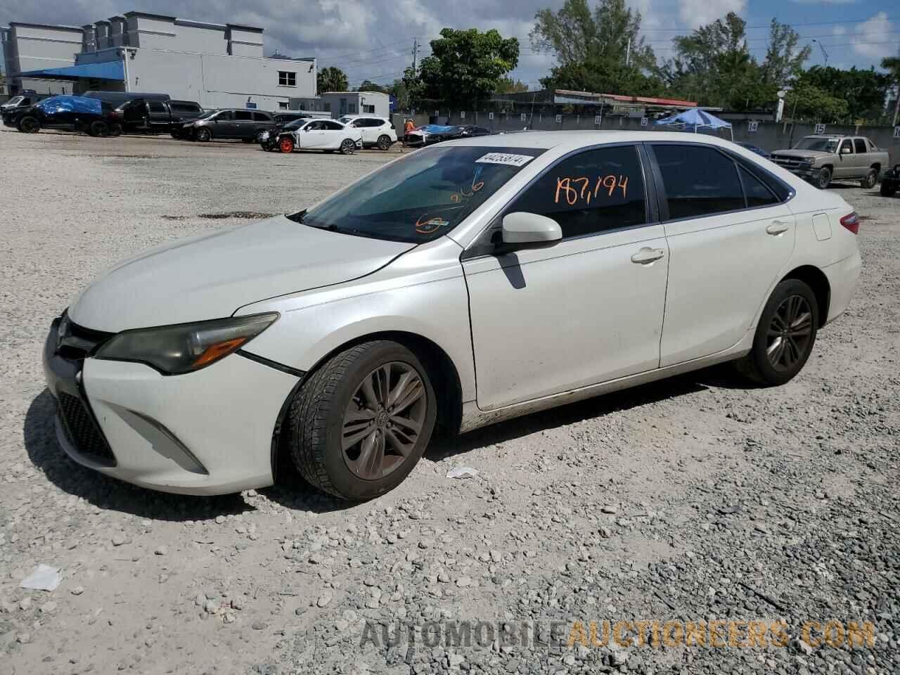 4T1BF1FKXHU303275 TOYOTA CAMRY 2017