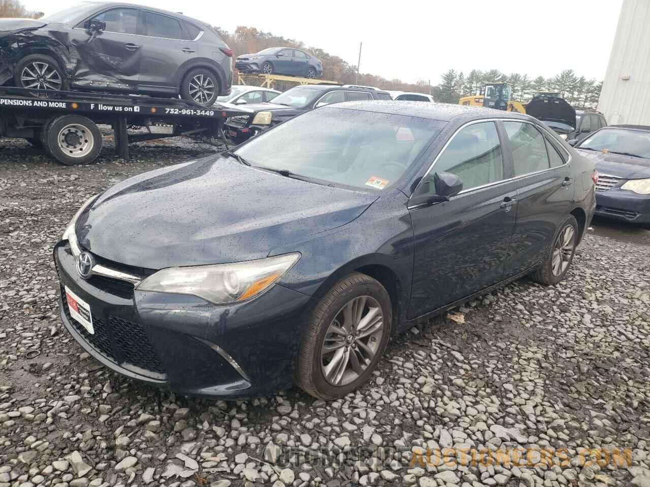 4T1BF1FKXHU304877 TOYOTA CAMRY 2017