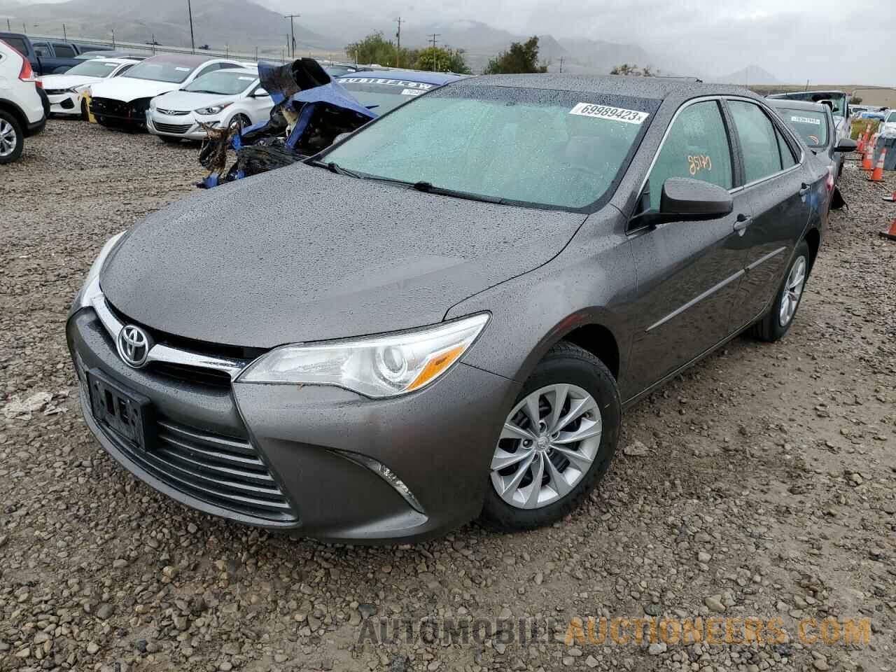 4T1BF1FKXHU318875 TOYOTA CAMRY 2017