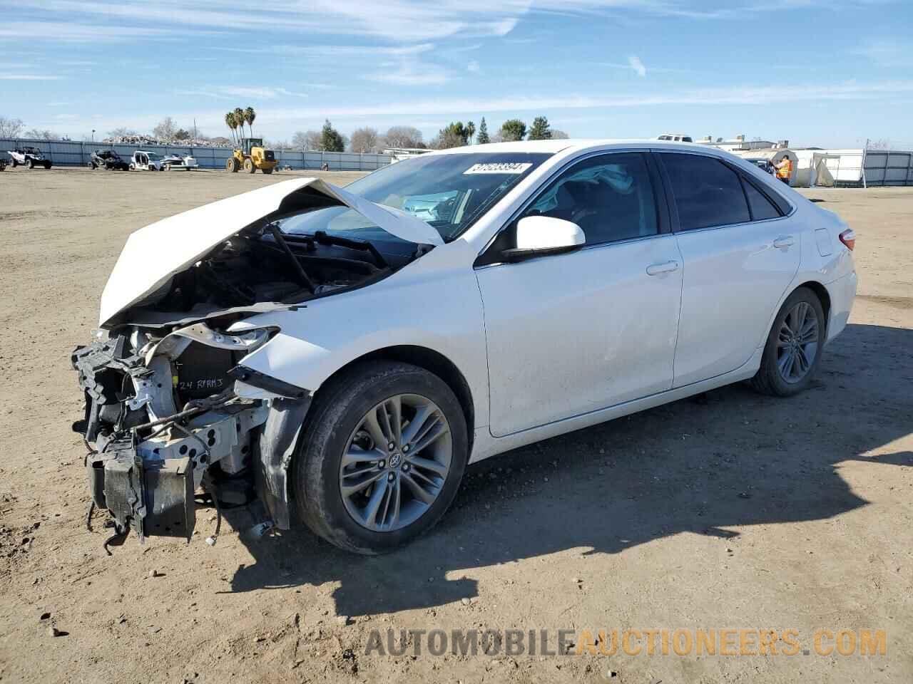 4T1BF1FKXHU322764 TOYOTA CAMRY 2017