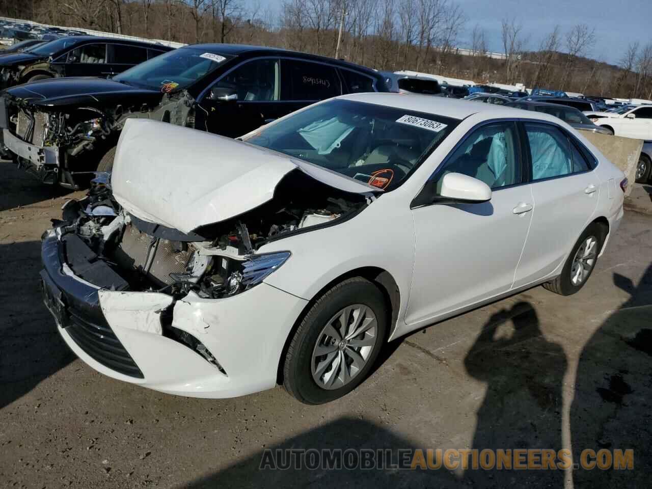 4T1BF1FKXHU324983 TOYOTA CAMRY 2017