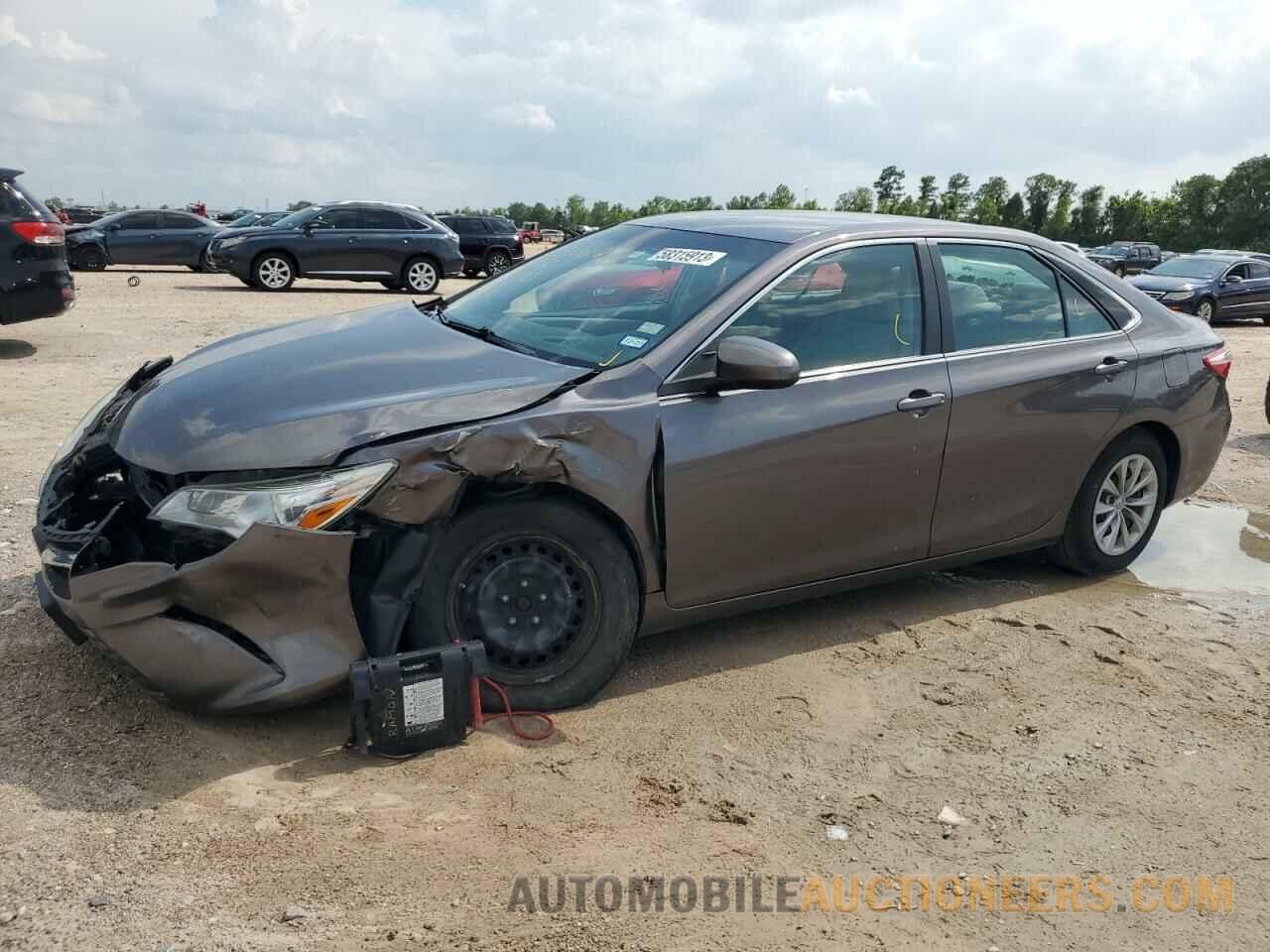 4T1BF1FKXHU325230 TOYOTA CAMRY 2017