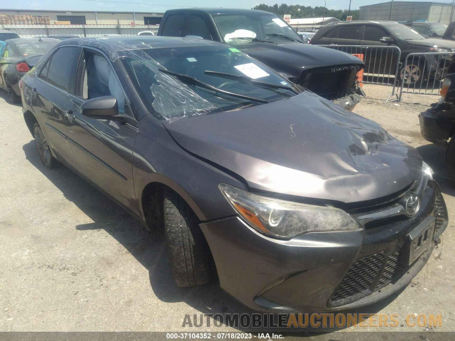 4T1BF1FKXHU352573 TOYOTA CAMRY 2017