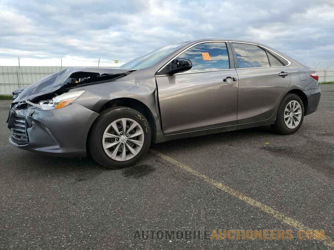 4T1BF1FKXHU358020 TOYOTA CAMRY 2017