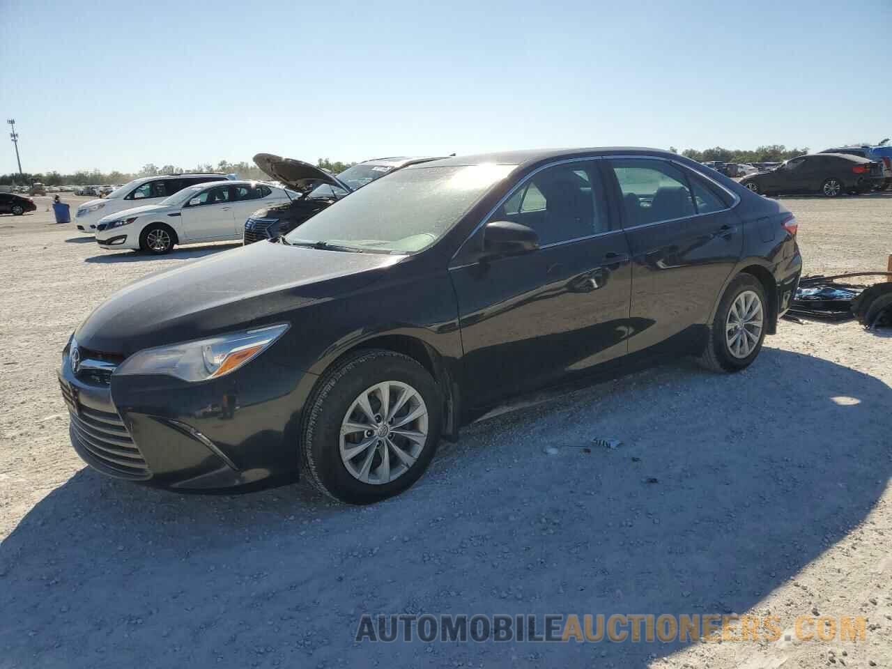 4T1BF1FKXHU370264 TOYOTA CAMRY 2017