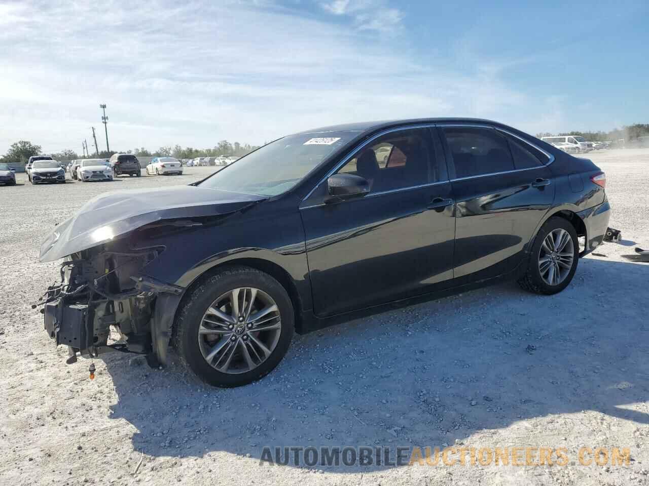 4T1BF1FKXHU372726 TOYOTA CAMRY 2017