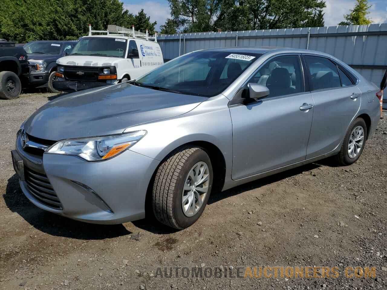 4T1BF1FKXHU379465 TOYOTA CAMRY 2017