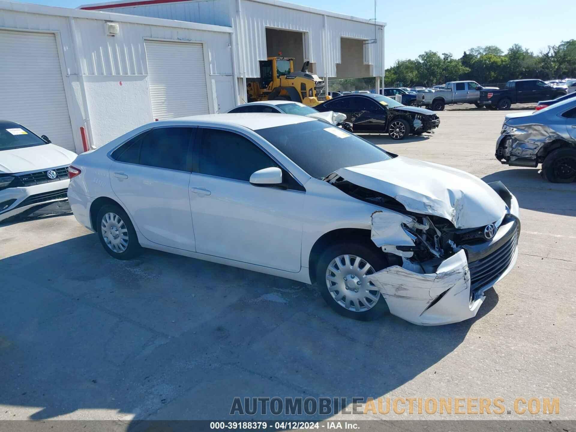 4T1BF1FKXHU415185 TOYOTA CAMRY 2017