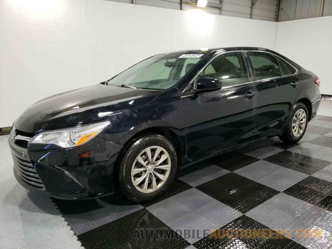 4T1BF1FKXHU418877 TOYOTA CAMRY 2017