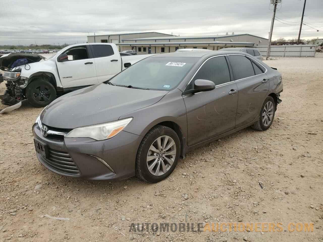 4T1BF1FKXHU425604 TOYOTA CAMRY 2017