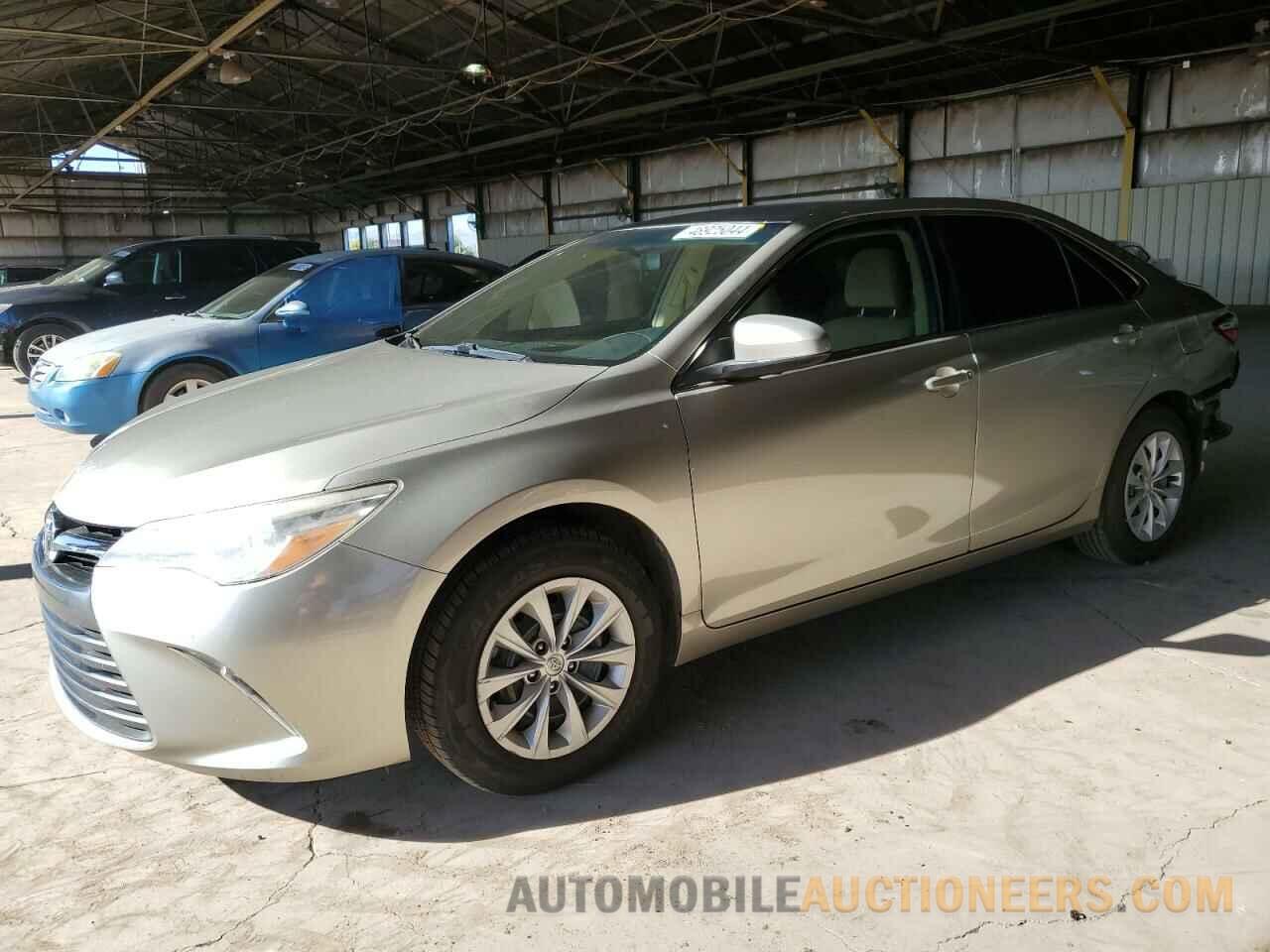 4T1BF1FKXHU433461 TOYOTA CAMRY 2017