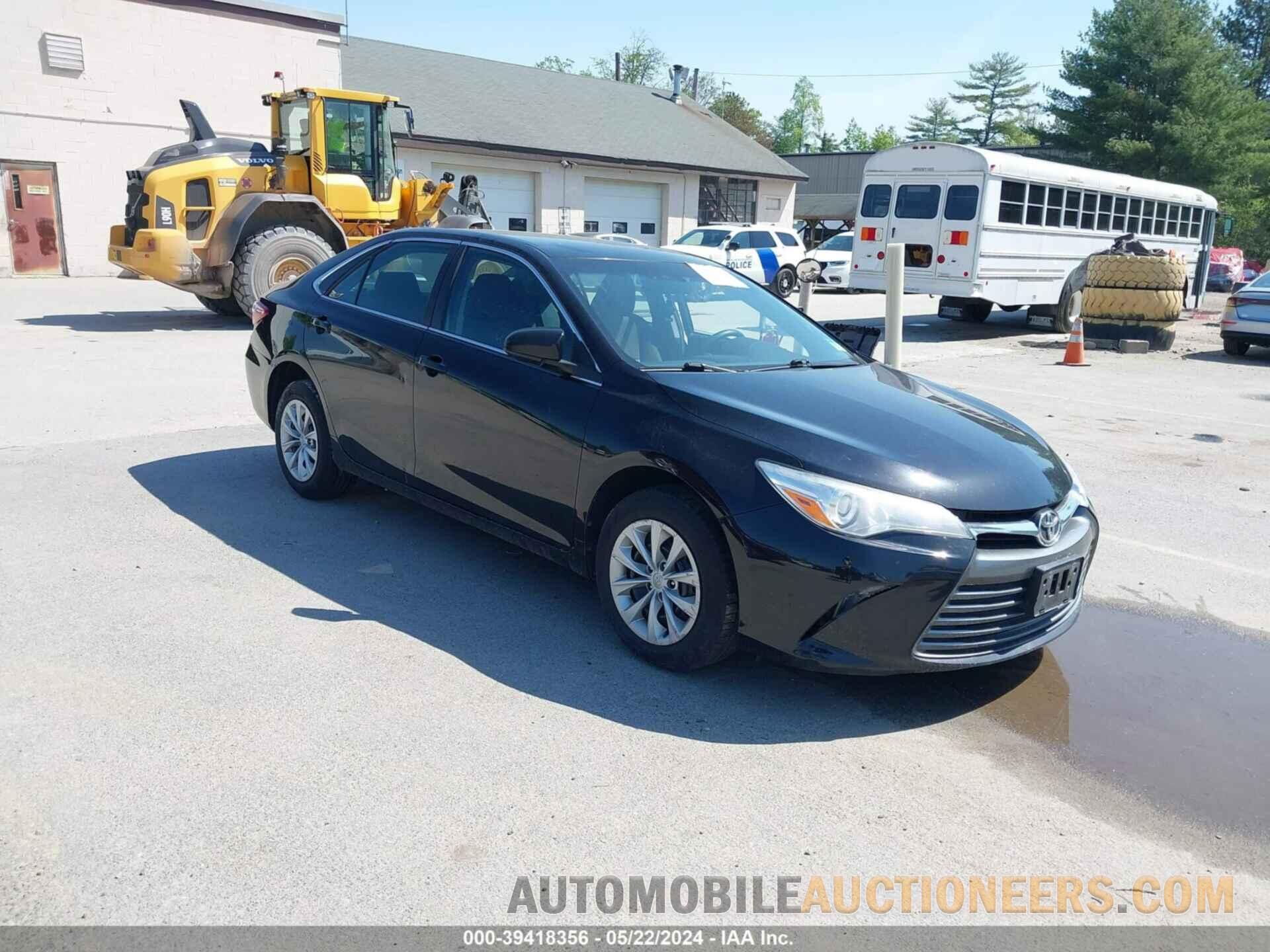 4T1BF1FKXHU452155 TOYOTA CAMRY 2017