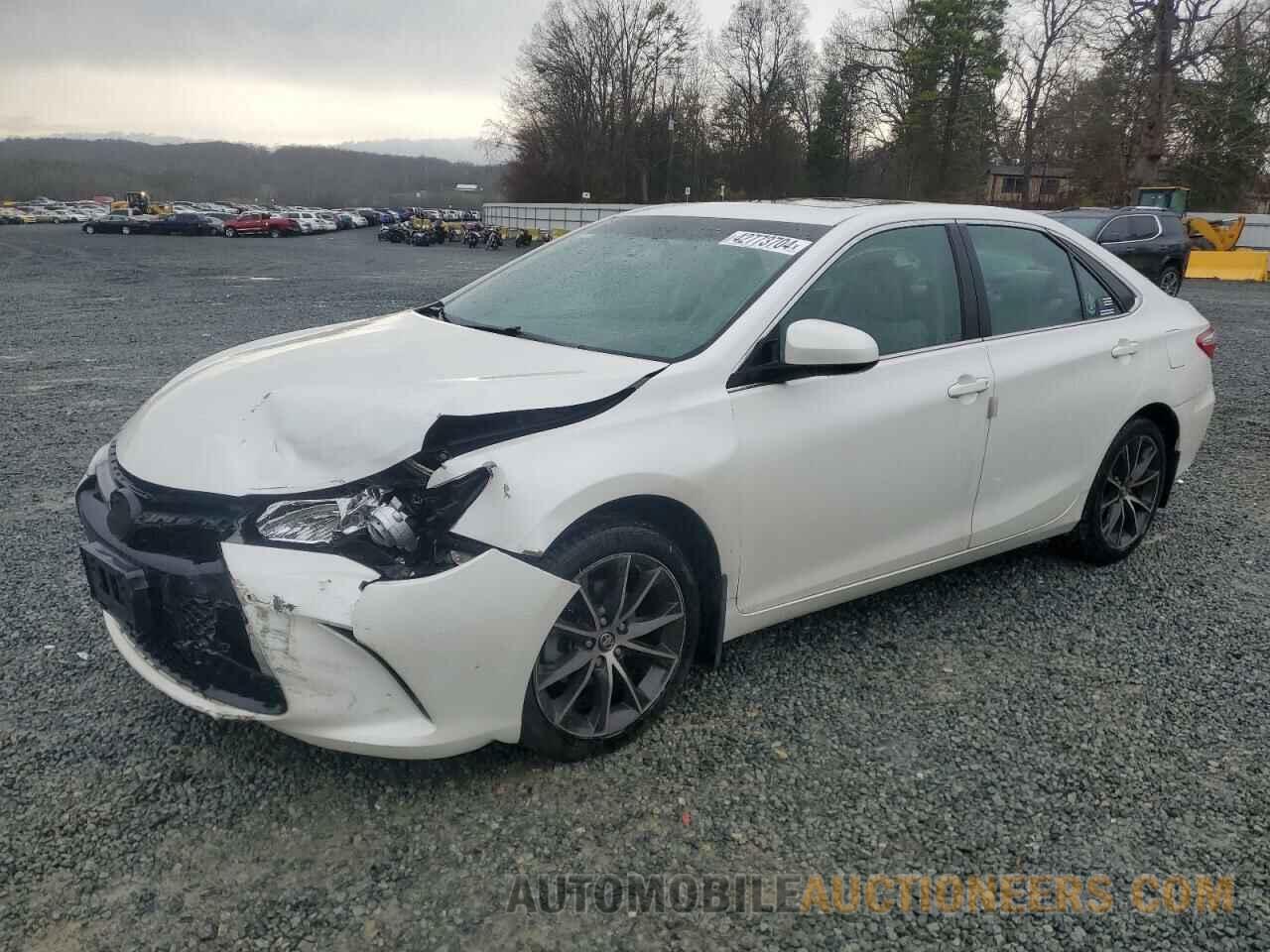 4T1BF1FKXHU660729 TOYOTA CAMRY 2017