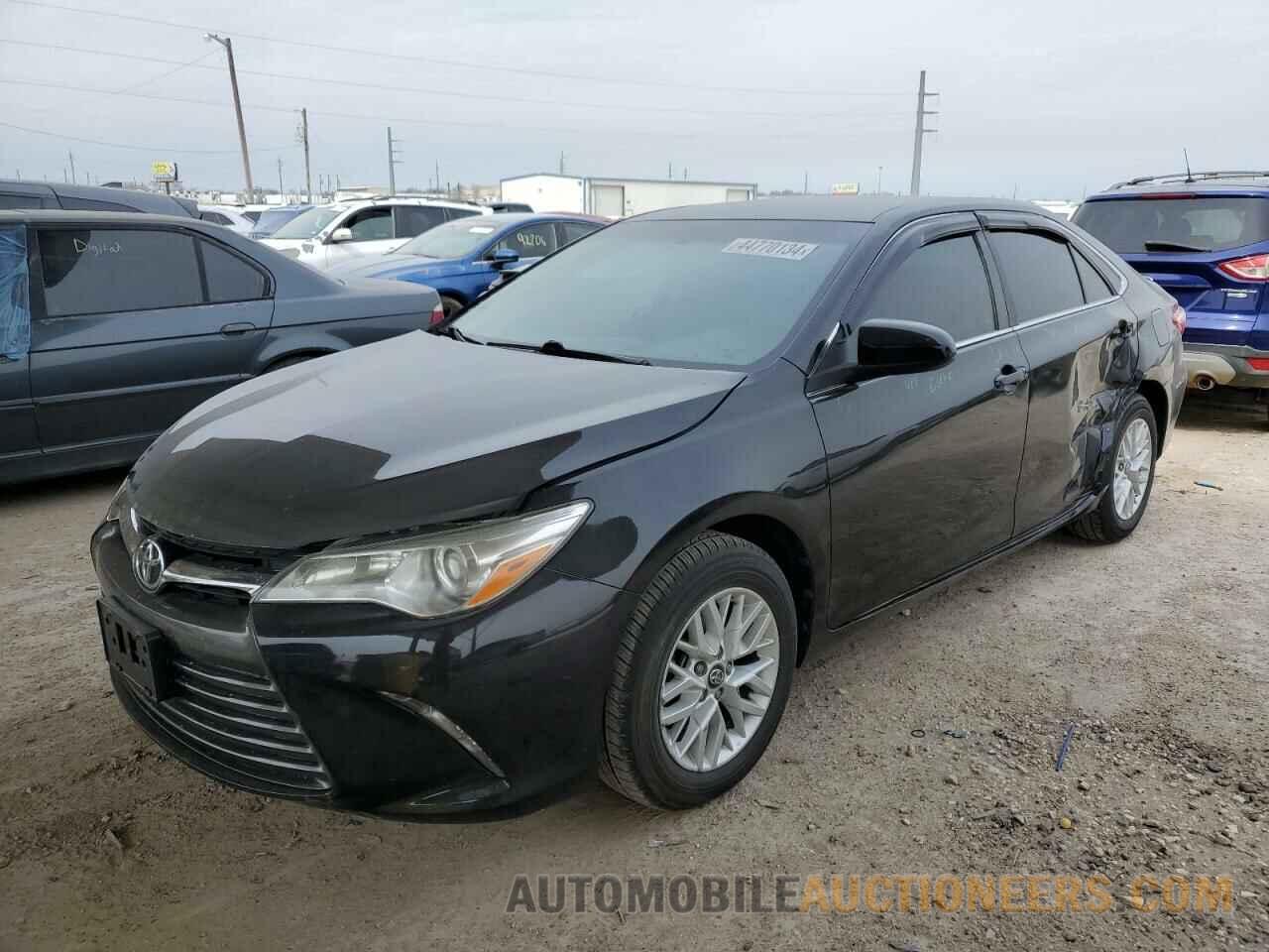 4T1BF1FKXHU687025 TOYOTA CAMRY 2017