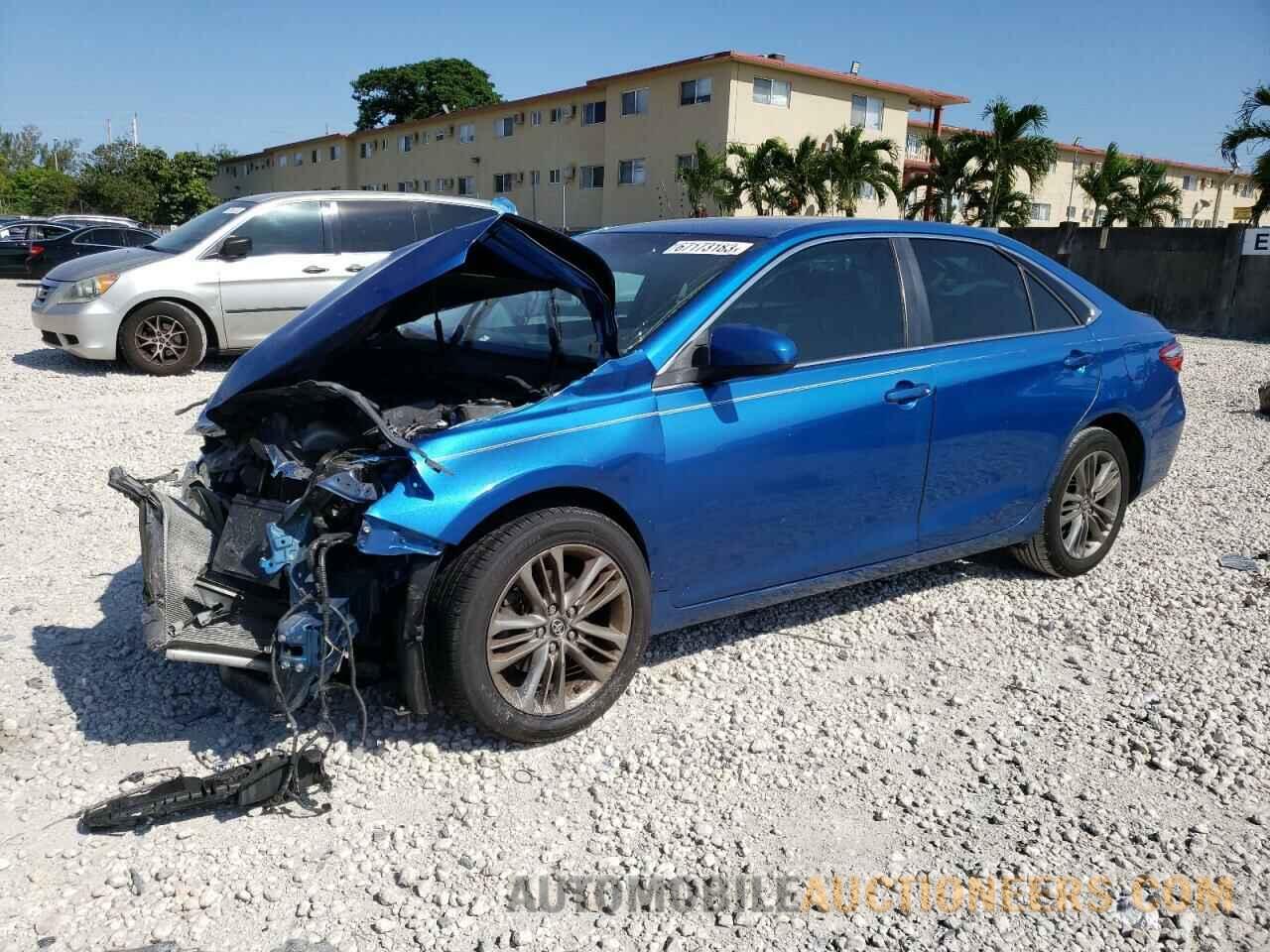 4T1BF1FKXHU699143 TOYOTA CAMRY 2017