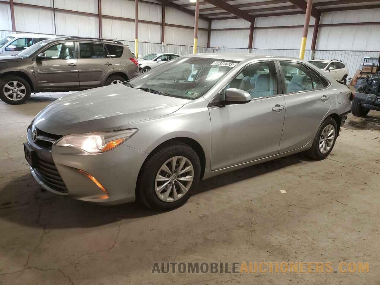 4T1BF1FKXHU702476 TOYOTA CAMRY 2017