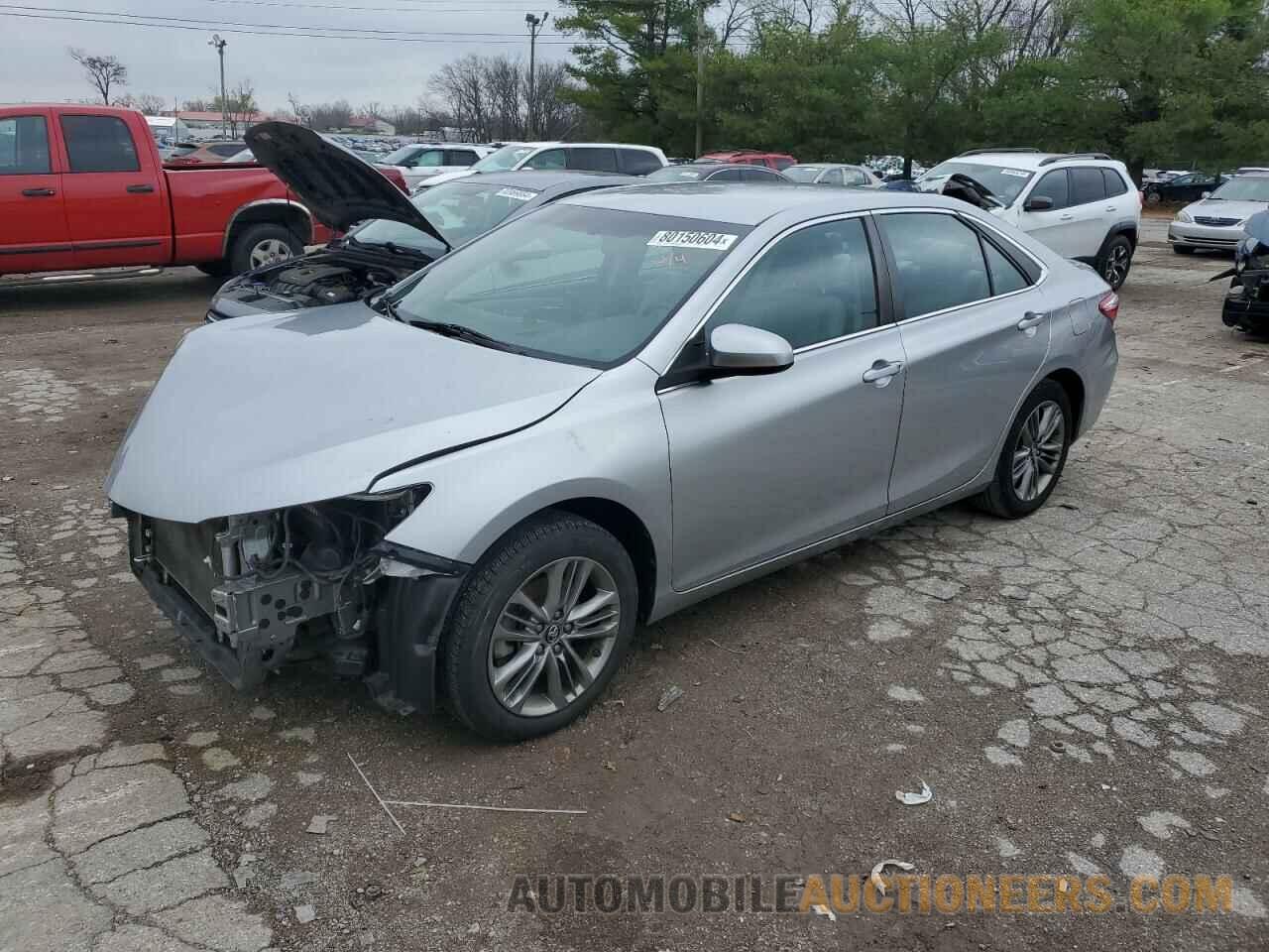 4T1BF1FKXHU713977 TOYOTA CAMRY 2017